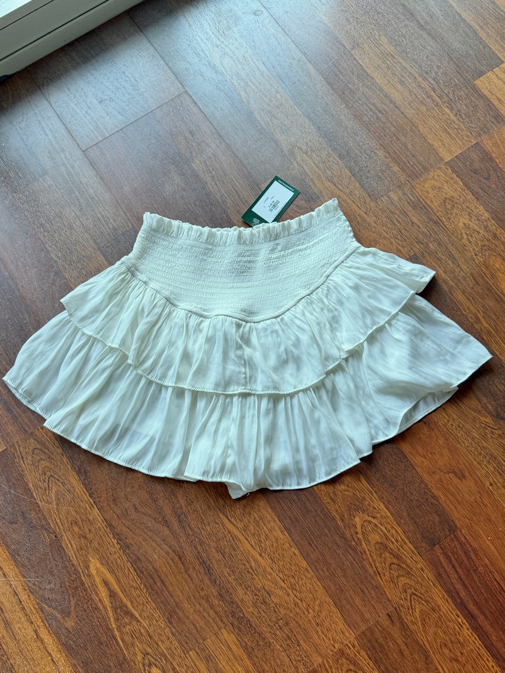 Women’s White Tiered Ruffle Mini Skirt/skort